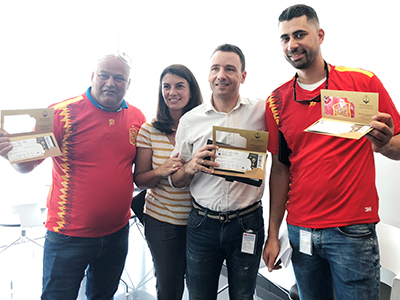 Foto Los ganadores del concurso de 3M viajan ya a Rusia para animar a la selección. El taller MPS Qualitycars y su distribuidor, Suárez y Suárez, ganadores del sorteo.